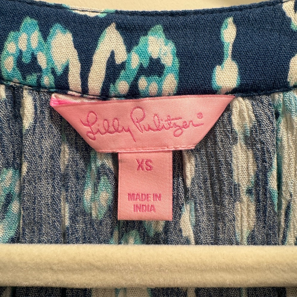 ⭐️ NWOT Lily Pulitzer: Long-Sleeve Patterned Romper ⭐️ - Picture 5 of 6